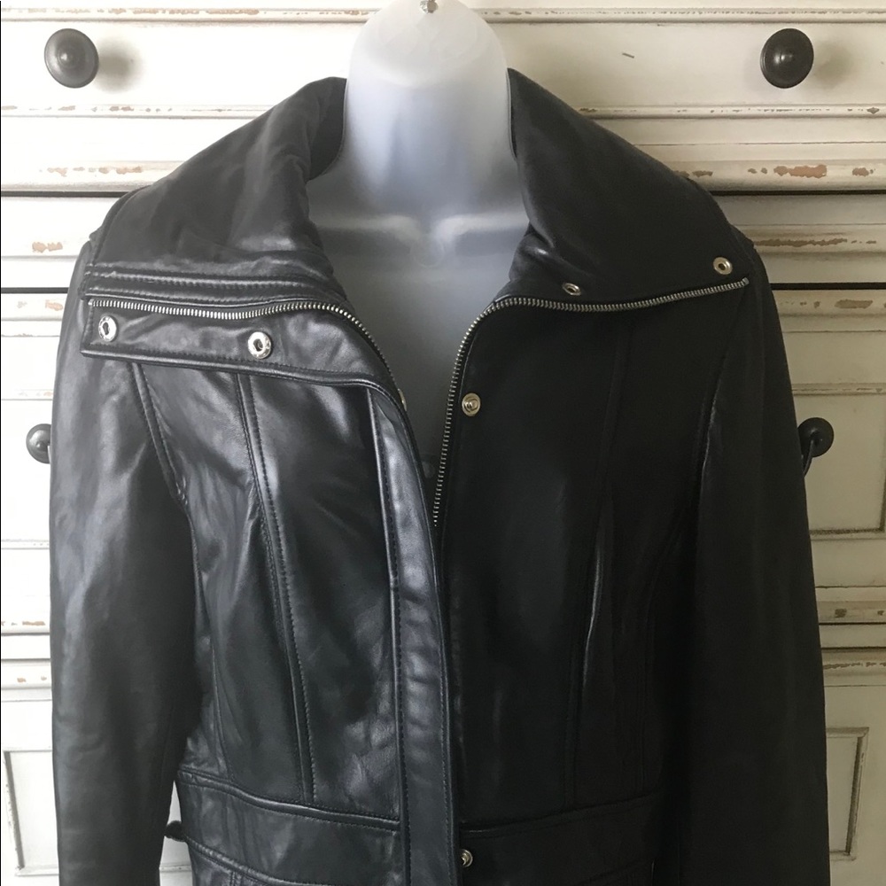 JONES NEWYORK  GENUINE  LEATHER JACKET VERY SOFT